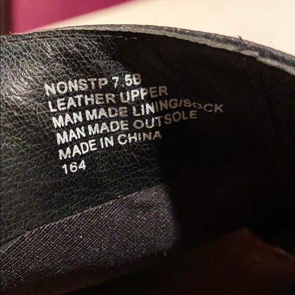 Steve Madden Black Nonstp Booties Sz. 38/7.5 - Picture 2 of 4